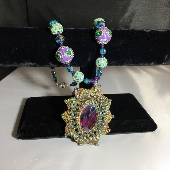 Vintage purple stone necklace by Paulette - Picture 5 of 6